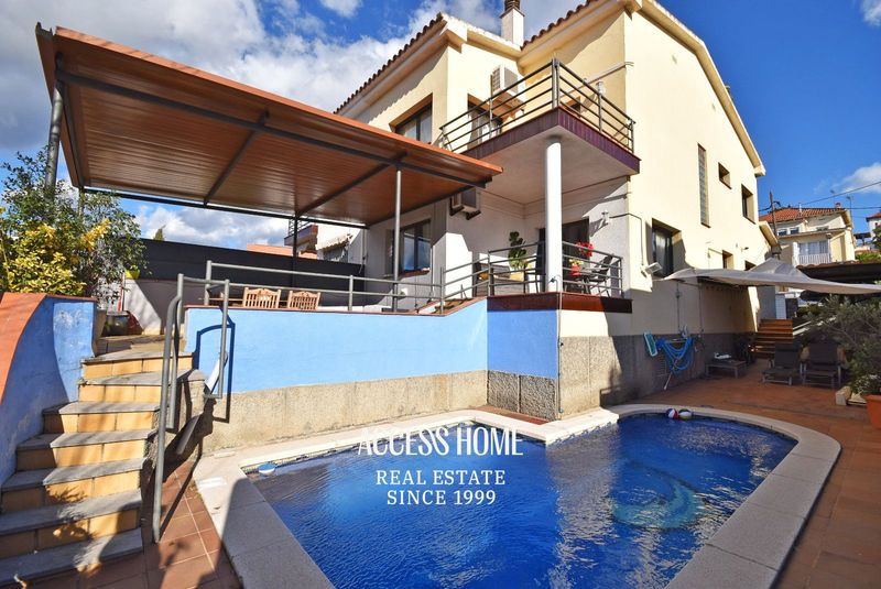 Casa en venta Alella, Barcelona. Ref: 4770. Access Home 