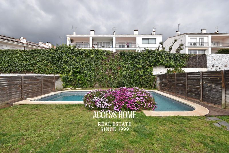 Adosado en alquiler Vilassar De Dalt, Barcelona. Ref: 4791. Access Home 