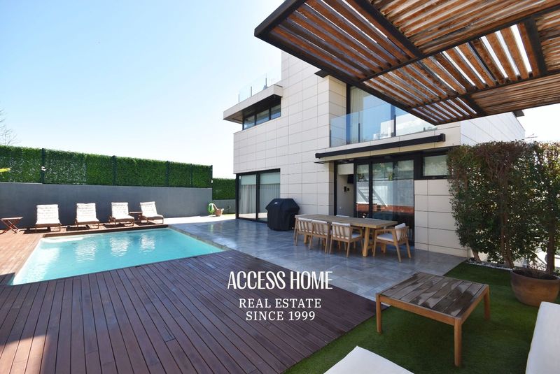 Casa en alquiler Montgat, Barcelona. Ref: 4801. Access Home 