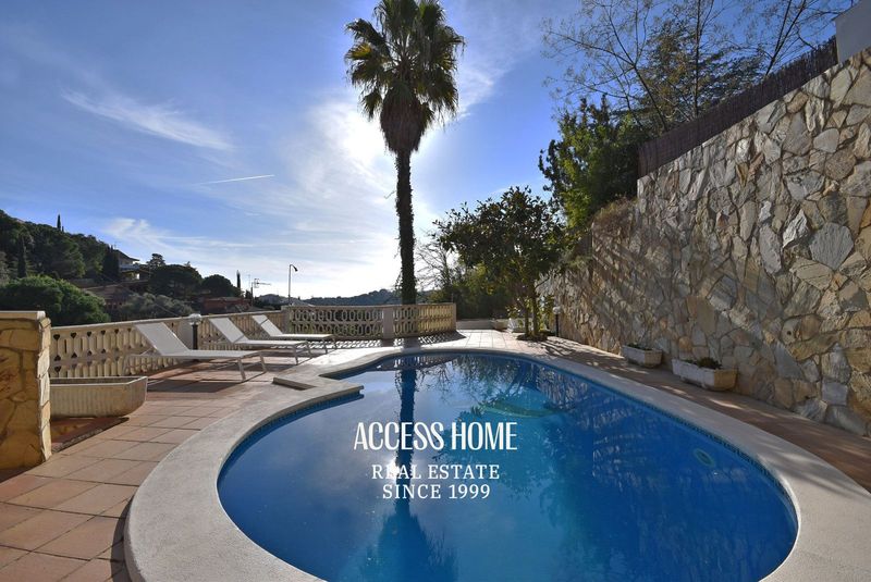 Chalet Independiente en venta Alella, Barcelona. Ref: 4940. Access Home 