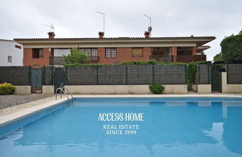 Adosado en venta Vilassar De Dalt, Barcelona. Ref: 4967. Access Home 