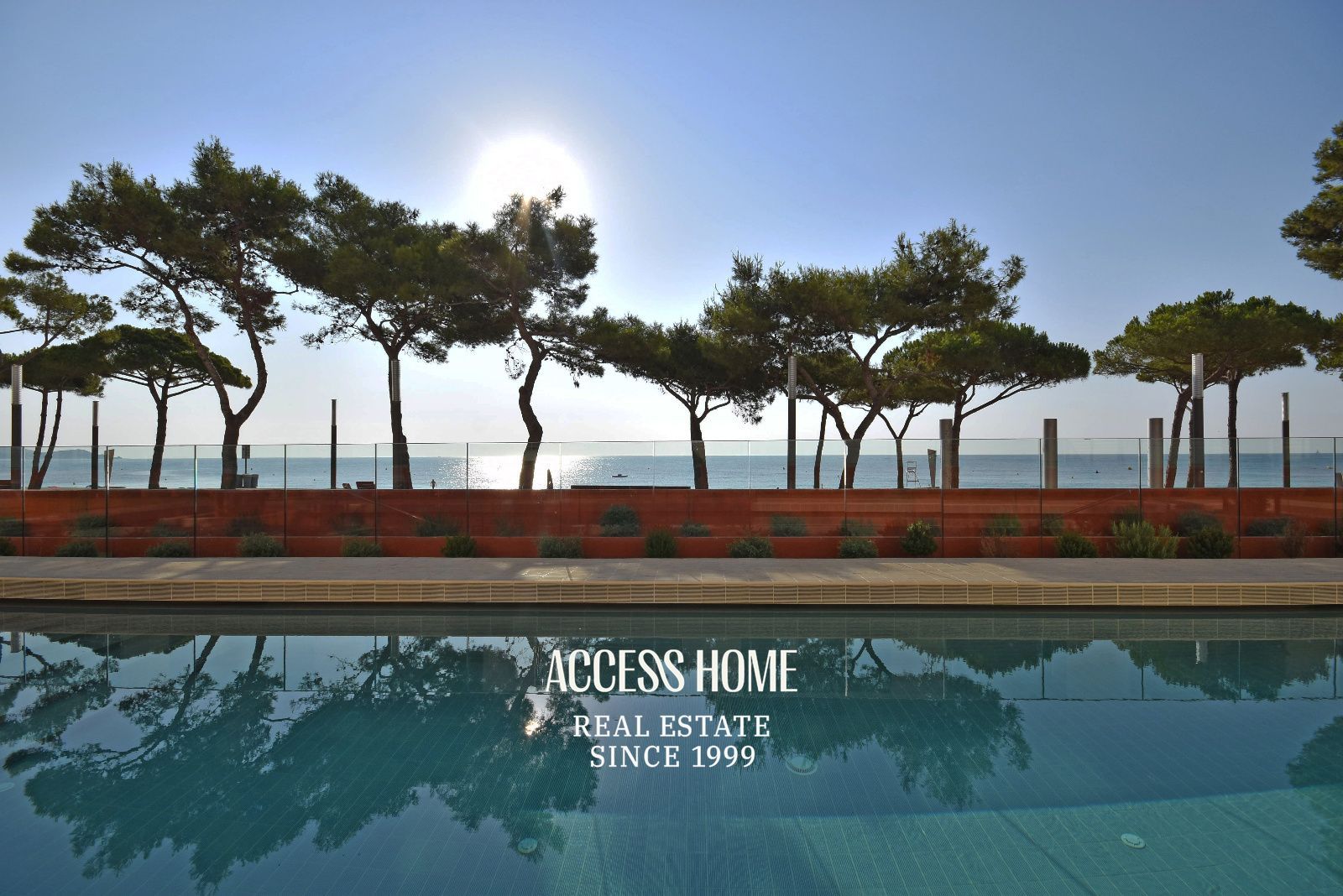 Planta baja de lujo con jardín en primera línea de mar en Platja d’Aro - Foto 3