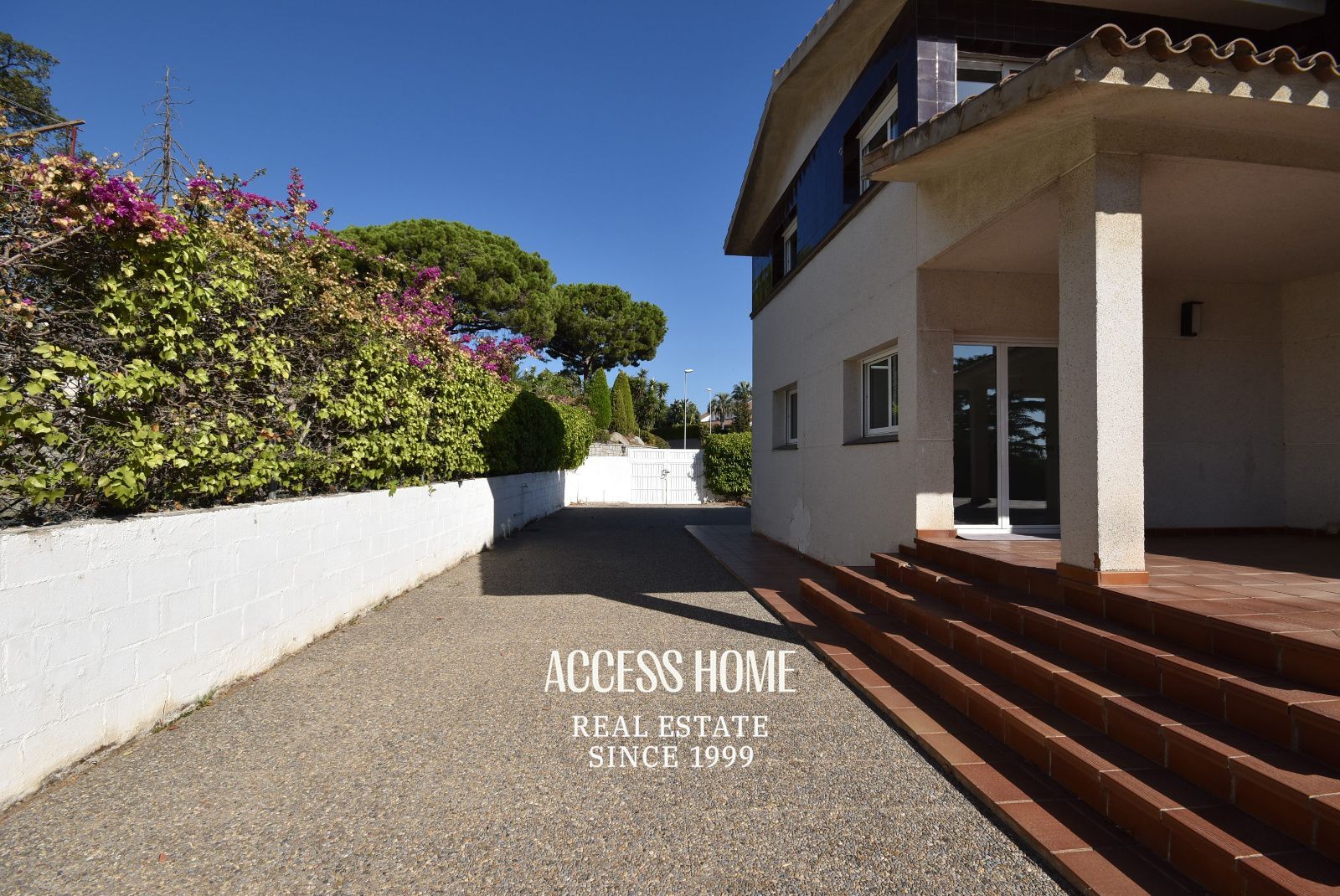 Villa con piscina y vistas al mar en Can Teixidó, Alella - Foto 11