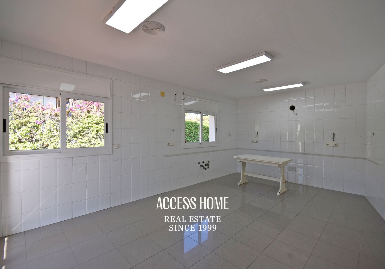Villa con piscina y vistas al mar en Can Teixidó, Alella - Foto 19