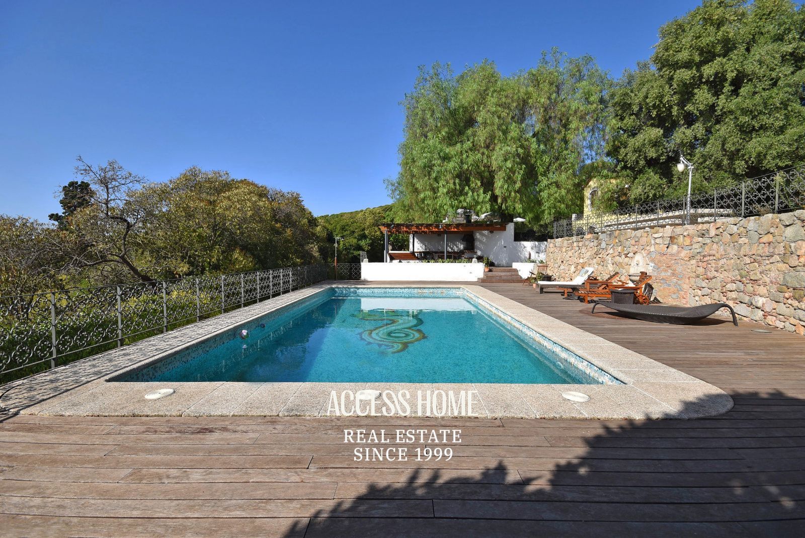 Masía del siglo XIX con amplios jardines y vistas al mediterráneo  en Cabrera de Mar - Foto 4