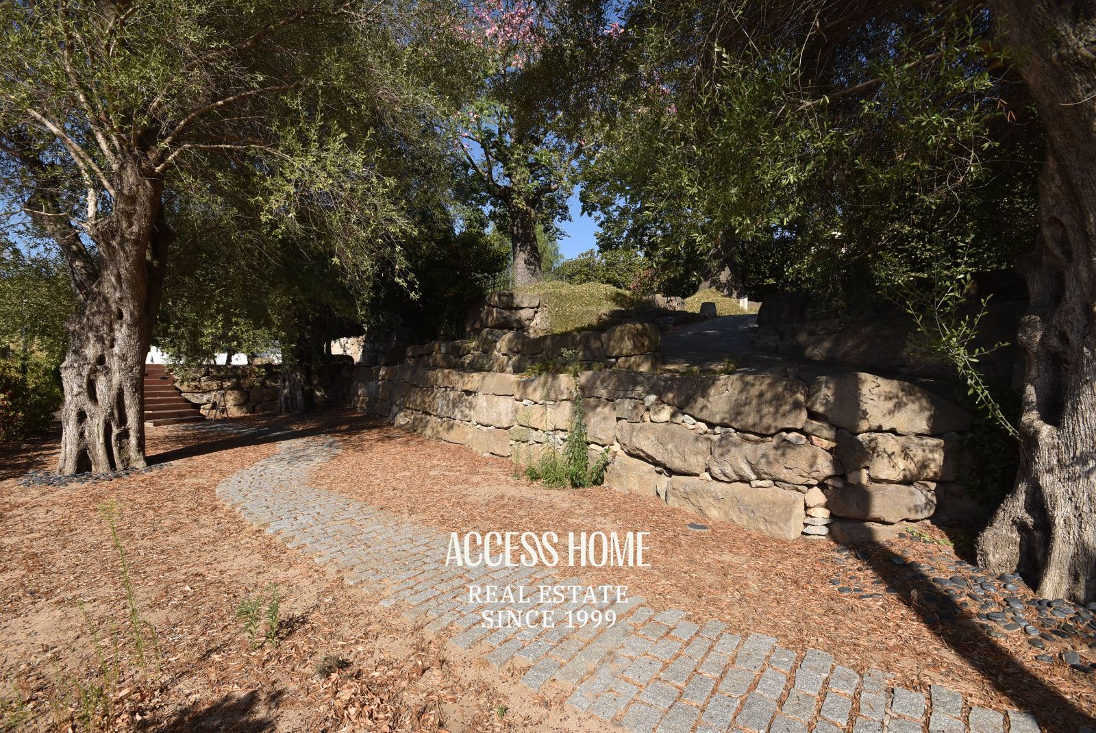 Masía del siglo XIX con amplios jardines y vistas al mediterráneo  en Cabrera de Mar - Foto 13