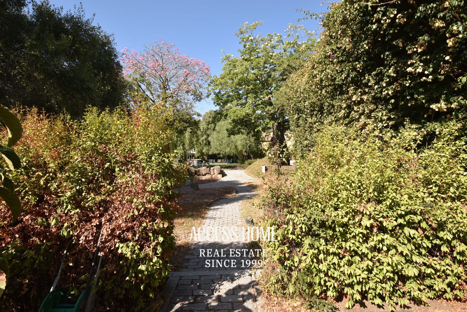 Masía del siglo XIX con amplios jardines y vistas al mediterráneo  en Cabrera de Mar - Foto 18