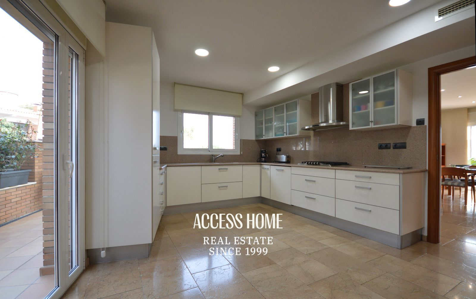 Casa unifamiliar en Premià de Dalt, de 341 m² construidos, jardin y vistas al mar - Foto 7