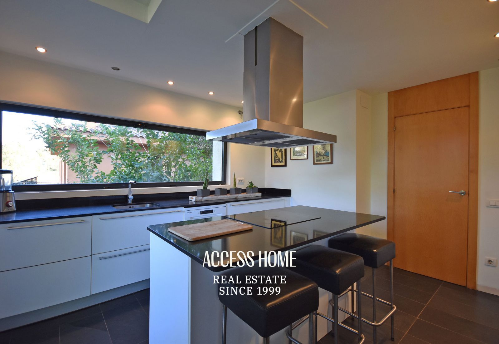 Exclusiva casa a la venta en Cabrils con piscina y vistas panorámicas - Foto 12