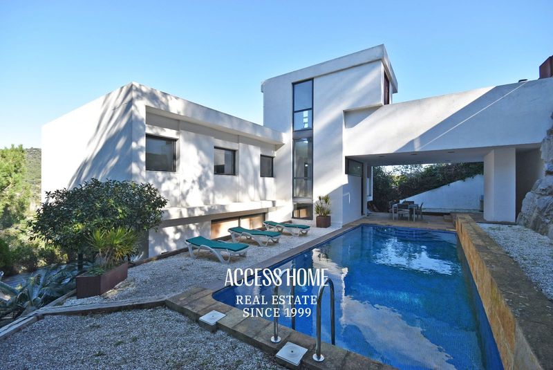 Chalet Independiente en venta Cabrils, Barcelona. Ref: 5046. Access Home 