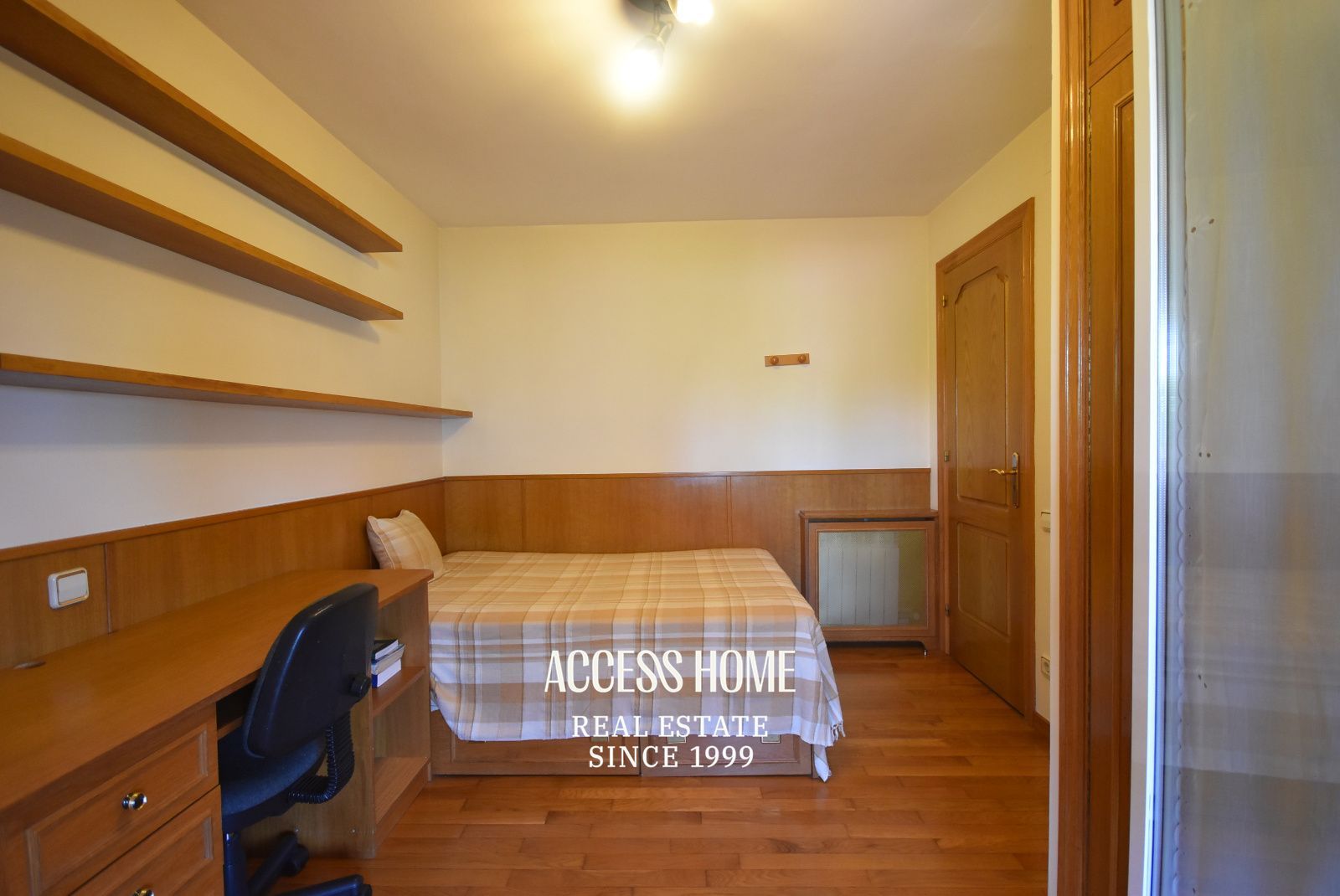 Exclusiva casa con piscina y terrazas con vistas a mar y montaña en El Masnou - Foto 22