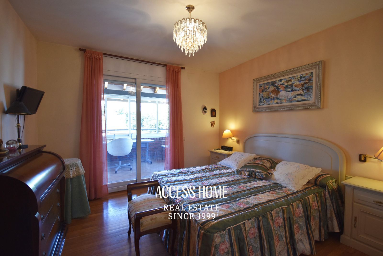 Exclusiva casa con piscina y terrazas con vistas a mar y montaña en El Masnou - Foto 25