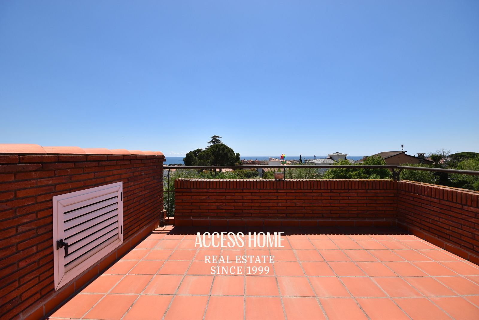 Exclusiva casa con piscina y terrazas con vistas a mar y montaña en El Masnou - Foto 40