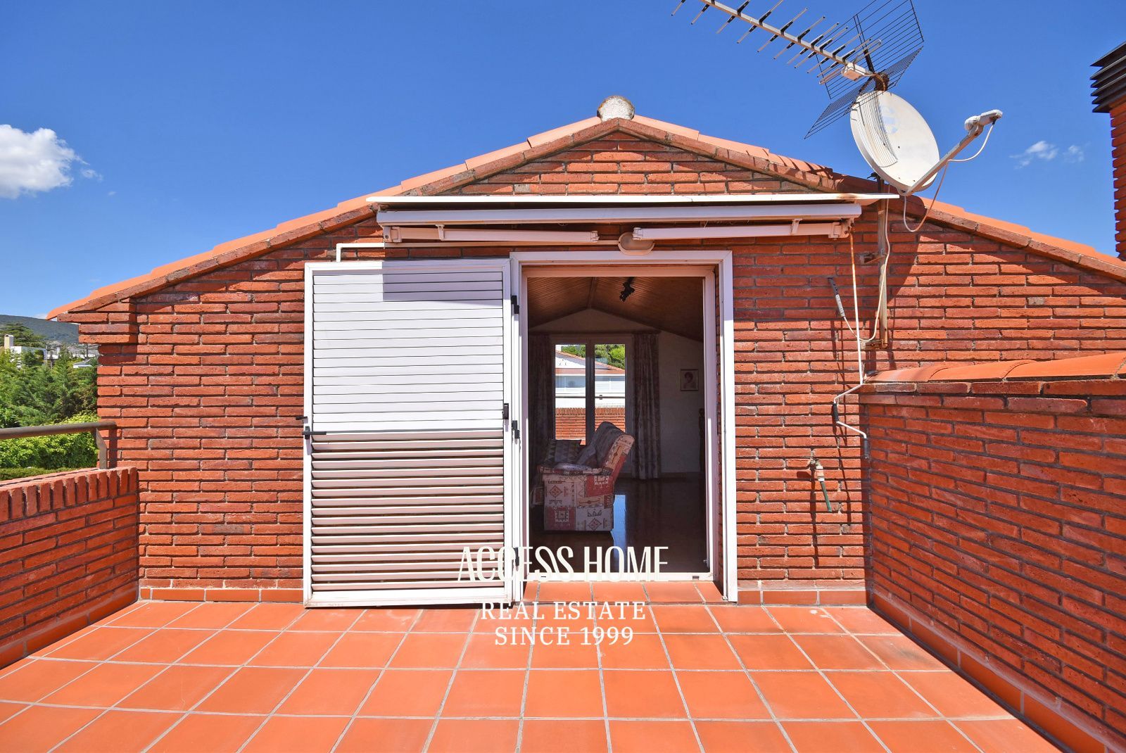 Exclusiva casa con piscina y terrazas con vistas a mar y montaña en El Masnou - Foto 42