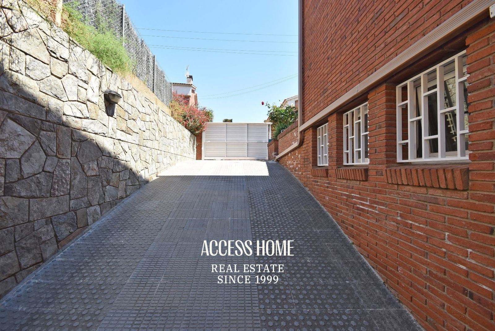Exclusiva casa con piscina y terrazas con vistas a mar y montaña en El Masnou - Foto 16