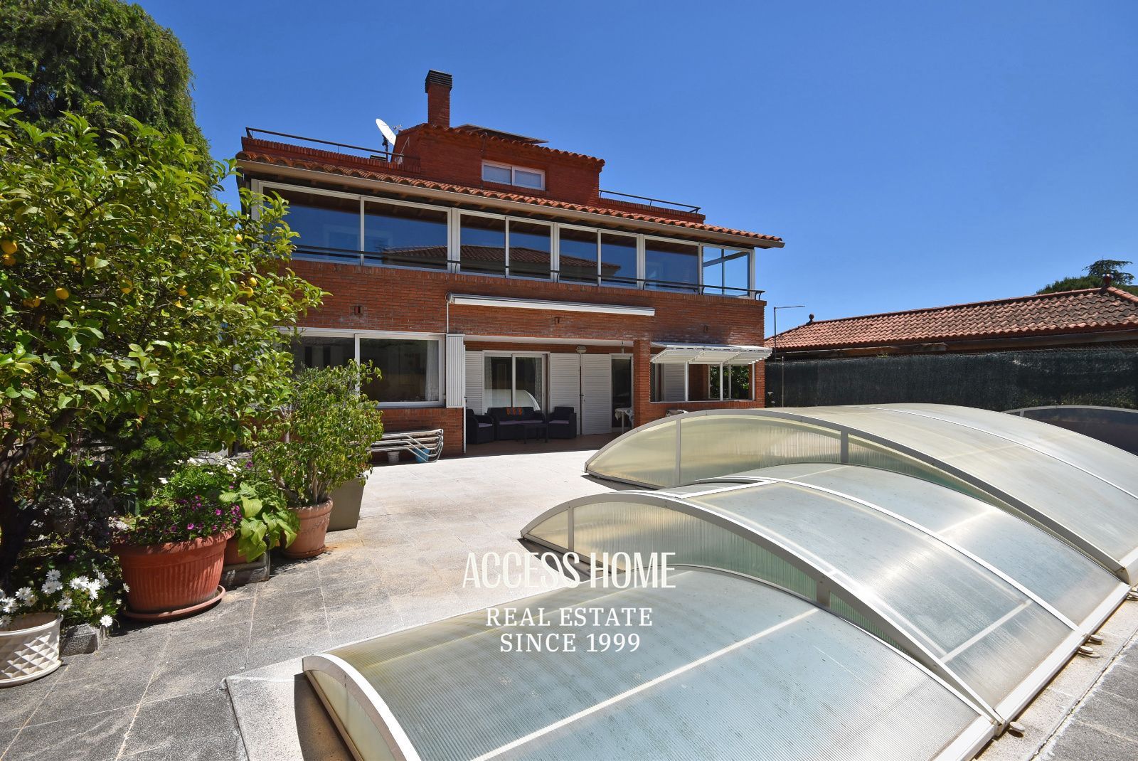 Exclusiva casa con piscina y terrazas con vistas a mar y montaña en El Masnou - Foto 15