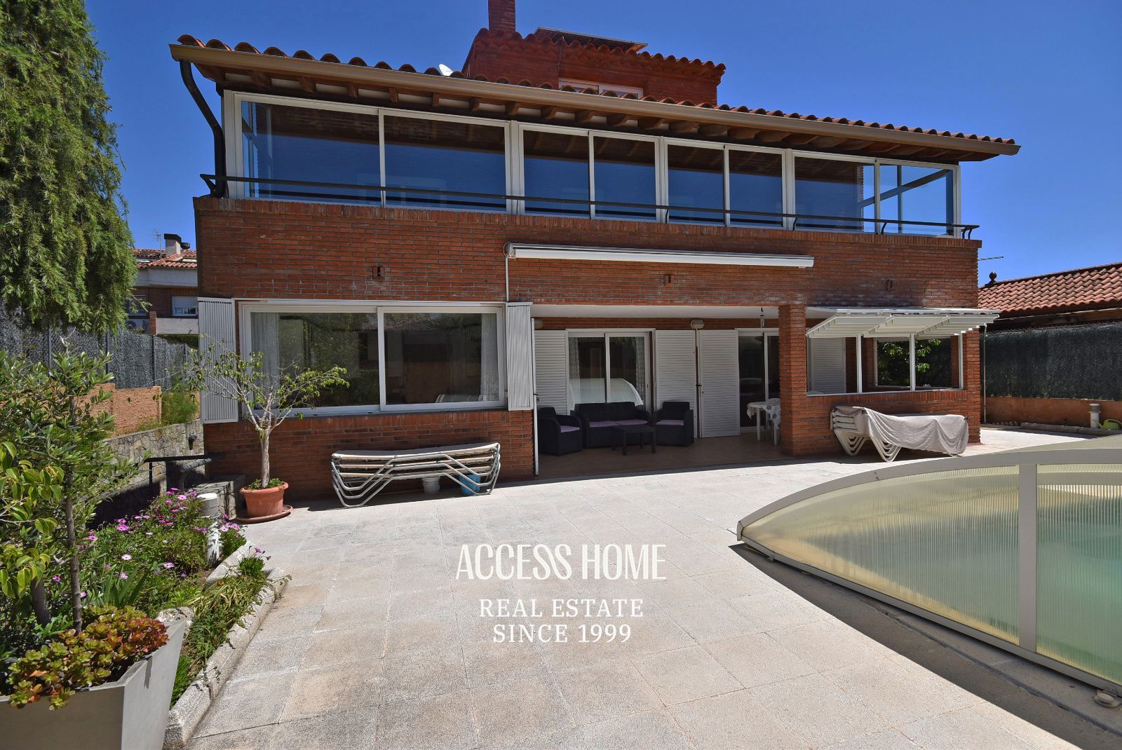 Exclusiva casa con piscina y terrazas con vistas a mar y montaña en El Masnou - Foto 17
