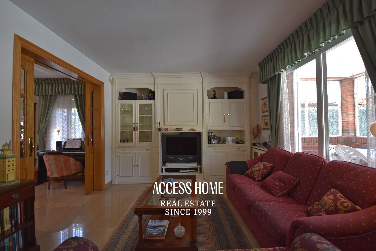 Exclusiva casa con piscina y terrazas con vistas a mar y montaña en El Masnou - Foto 8