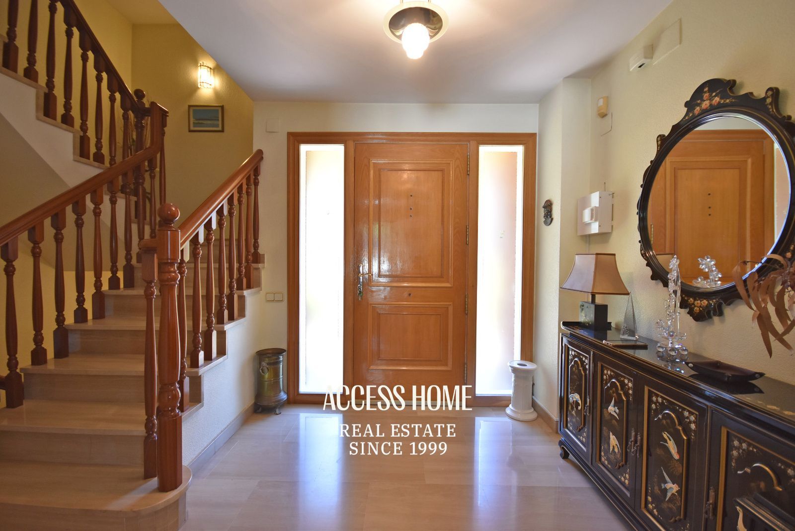 Exclusiva casa con piscina y terrazas con vistas a mar y montaña en El Masnou - Foto 4