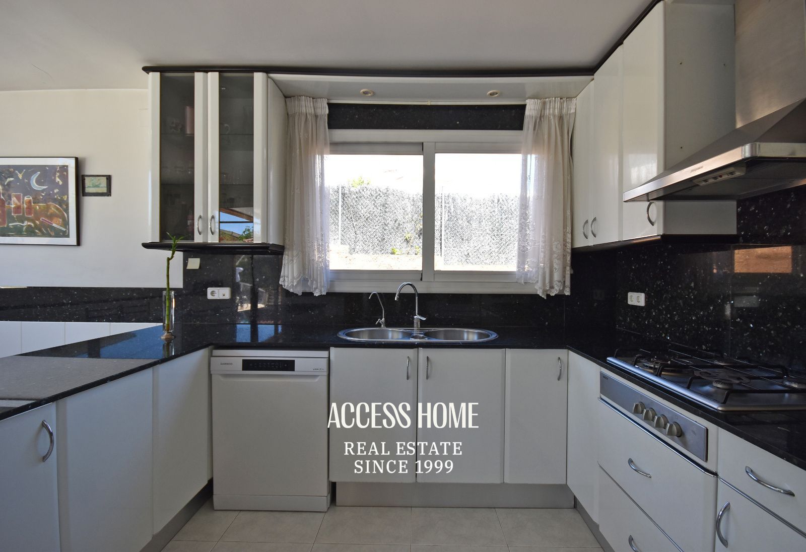 Exclusiva casa con piscina y terrazas con vistas a mar y montaña en El Masnou - Foto 13