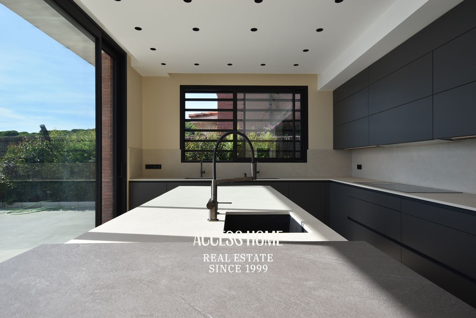 Casa de lujo de nueva construcción en venta en Sant Vicenç de Montalt con vistas al mar - Foto 17