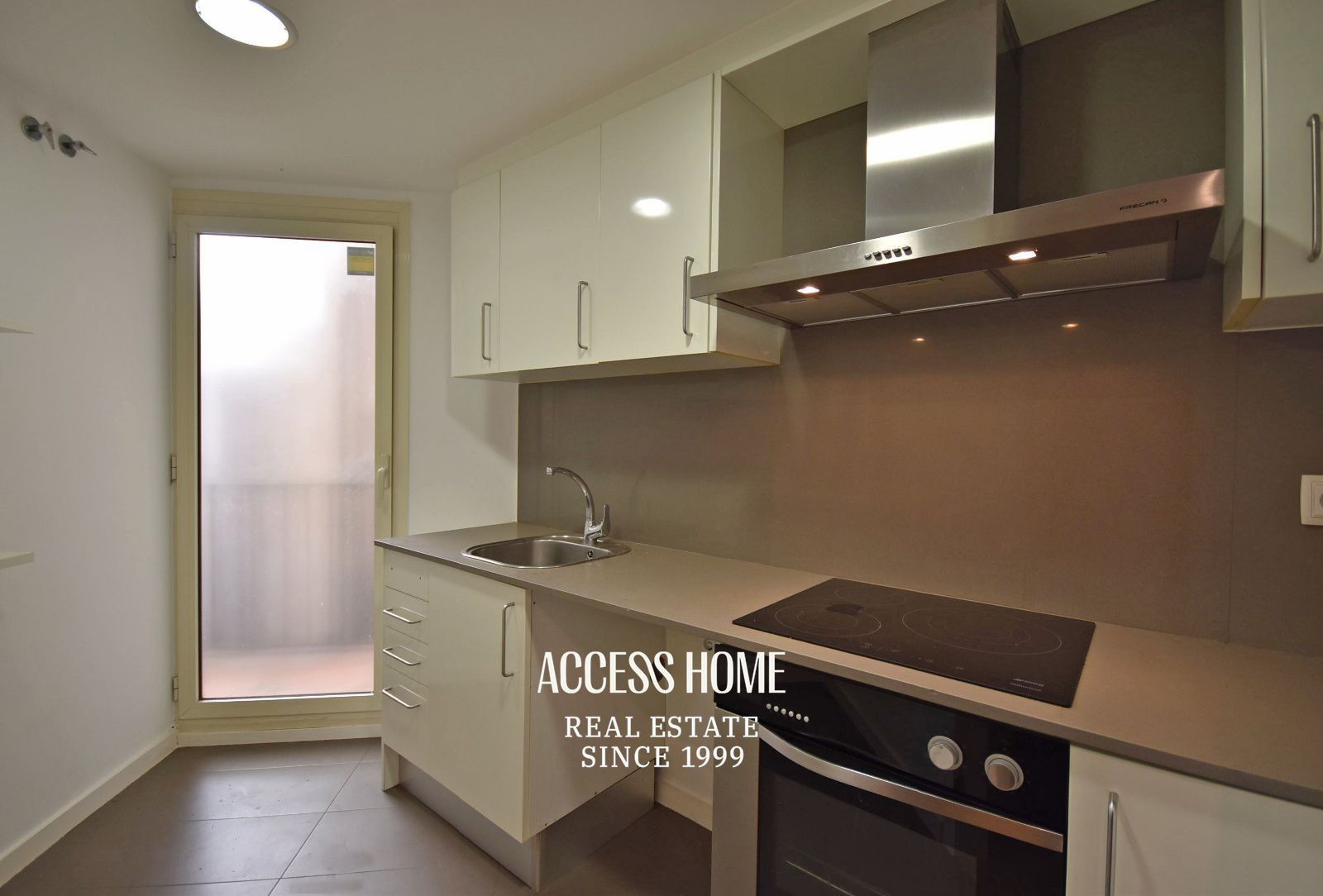 Piso en venta en finca regia de 82 m² junto a Passeig de Gràcia - Foto 2