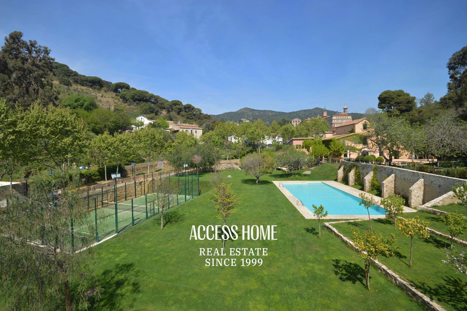 Piso  en venta en Alella con piscina, pista de pádel y 2 plazas de aparcamiento - Foto 2