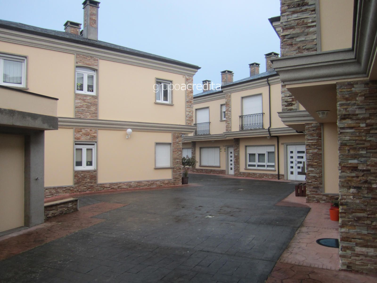 Chalet adosado en venta Lugo. Ref: 4580. Grupo Acredita