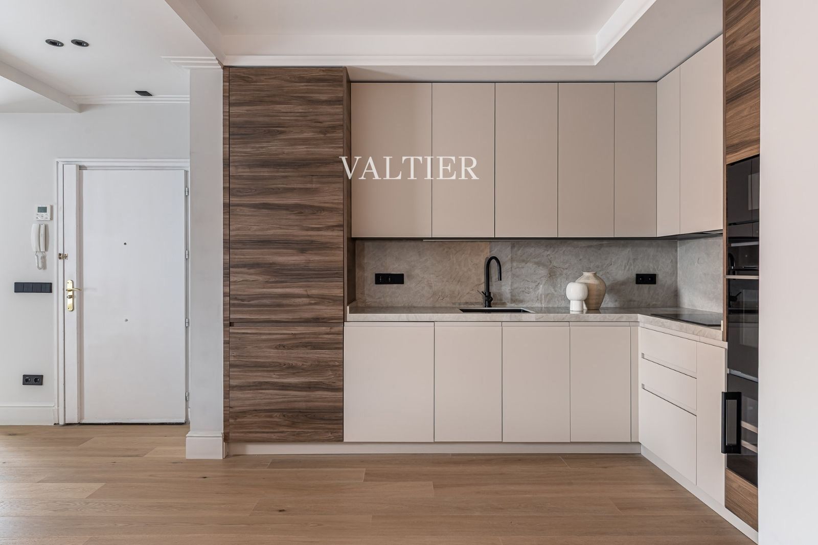Exclusiva propiedad en venta en Calle de García de Paredes, Almagro, Madrid - Foto 4