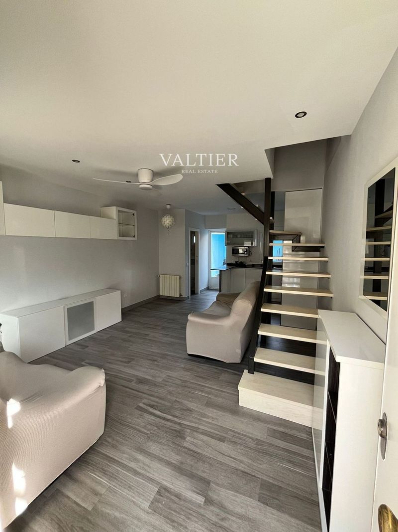 Dúplex en alquiler Madrid. Ref: 3053. Valtier Real Estate