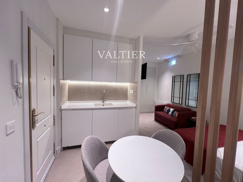 Ático en alquiler Madrid. Ref: 3170. Valtier Real Estate