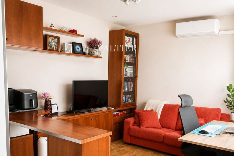 Ático en alquiler Madrid. Ref: 4083. VALTIER | Real Estate