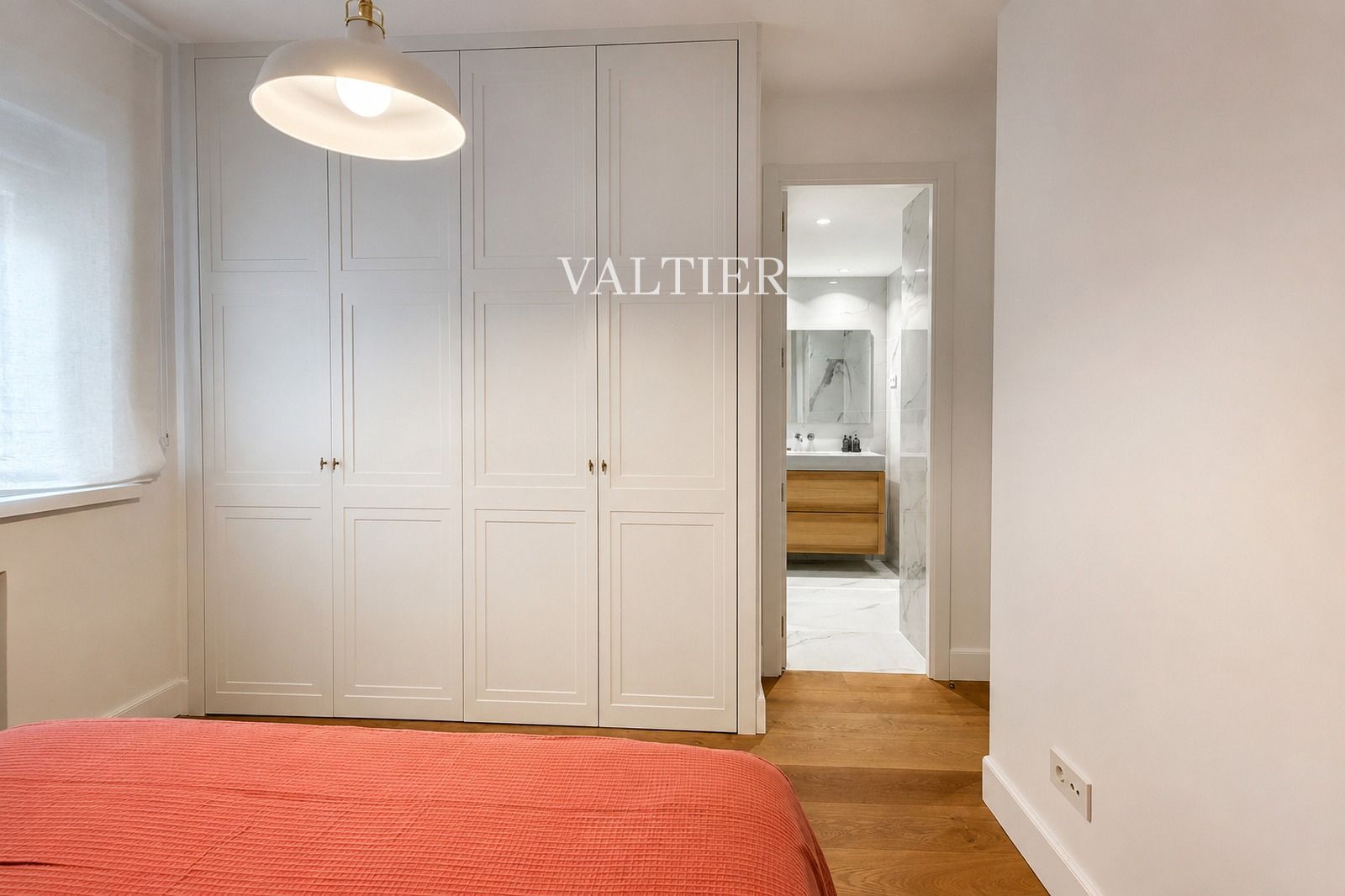 Espectacular propiedad en venta con 4 dormitorios  y plaza de garaje en Almagro, Madrid - Foto 16