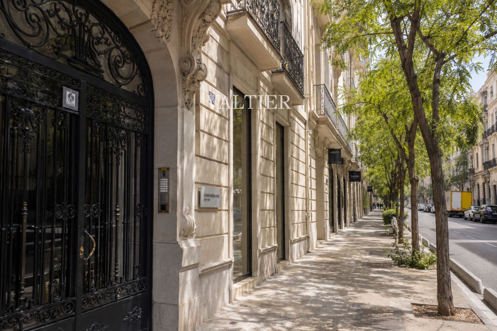 Espectacular propiedad en venta con 4 dormitorios  y plaza de garaje en Almagro, Madrid - Foto 22