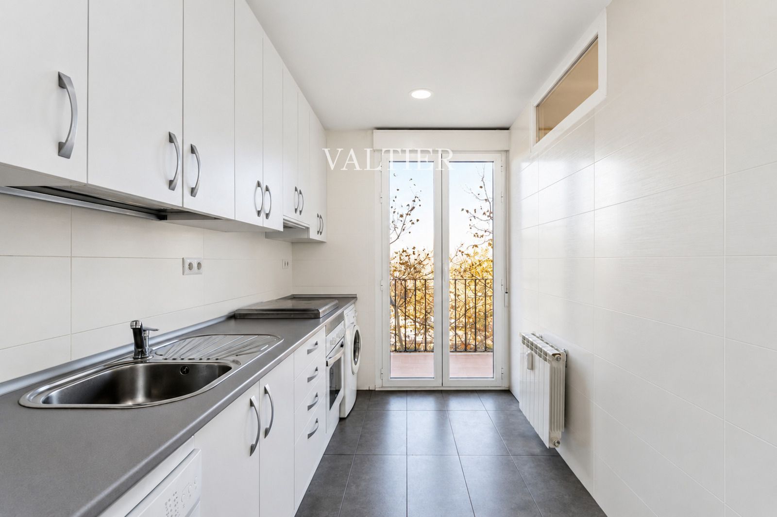 Piso reformado en venta con terraza en el Barrio de Salamanca, Madrid - Foto 14