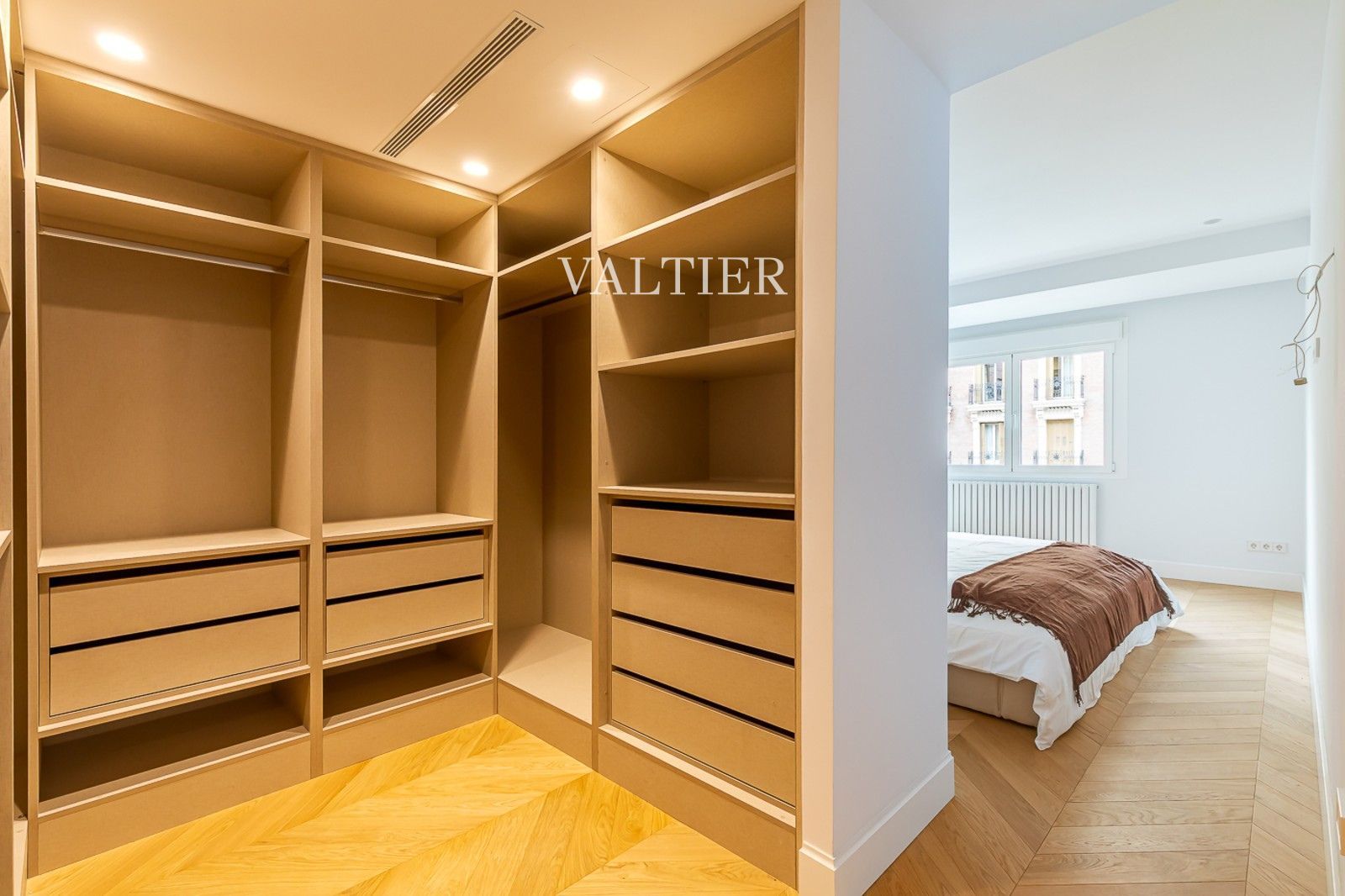 Exclusiva propiedad en venta en Paseo del General Martinez Campos, Almagro, Madrid - Foto 12