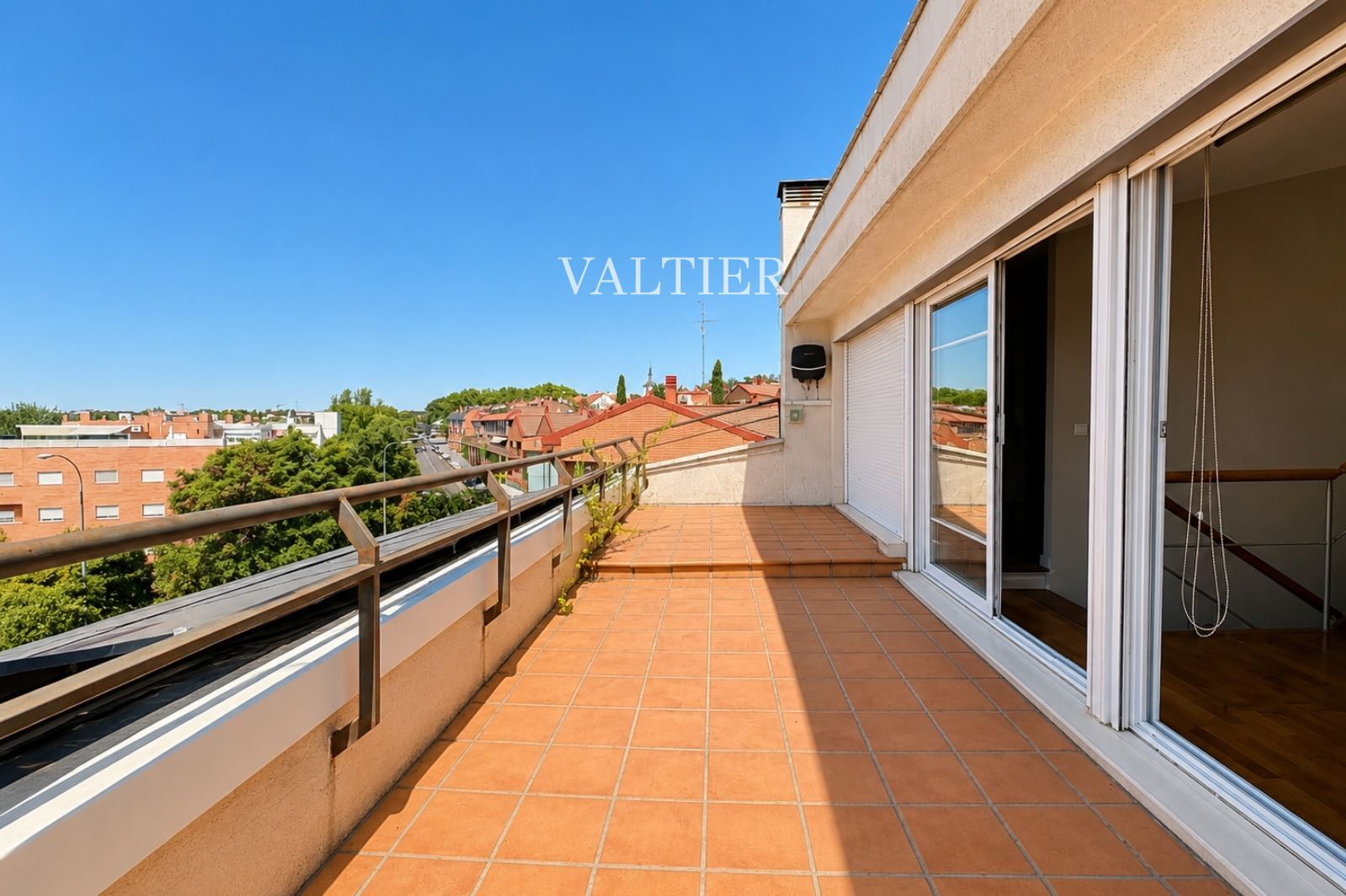 Chalet adosado con piscina y jardínen venta en Aravaca, Madrid - Foto 23