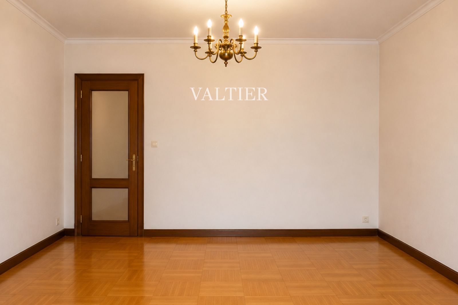 Piso a reformar en venta en Calle Alcántara, Barrio Salamanca, Madrid - Foto 1