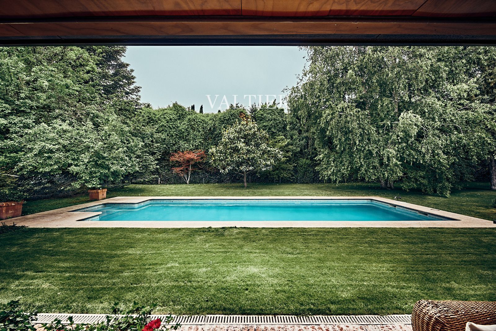 Chalet independiente en venta con piscina y gran parcela en Pozuelo de Alarcón, Madrid - Foto 12