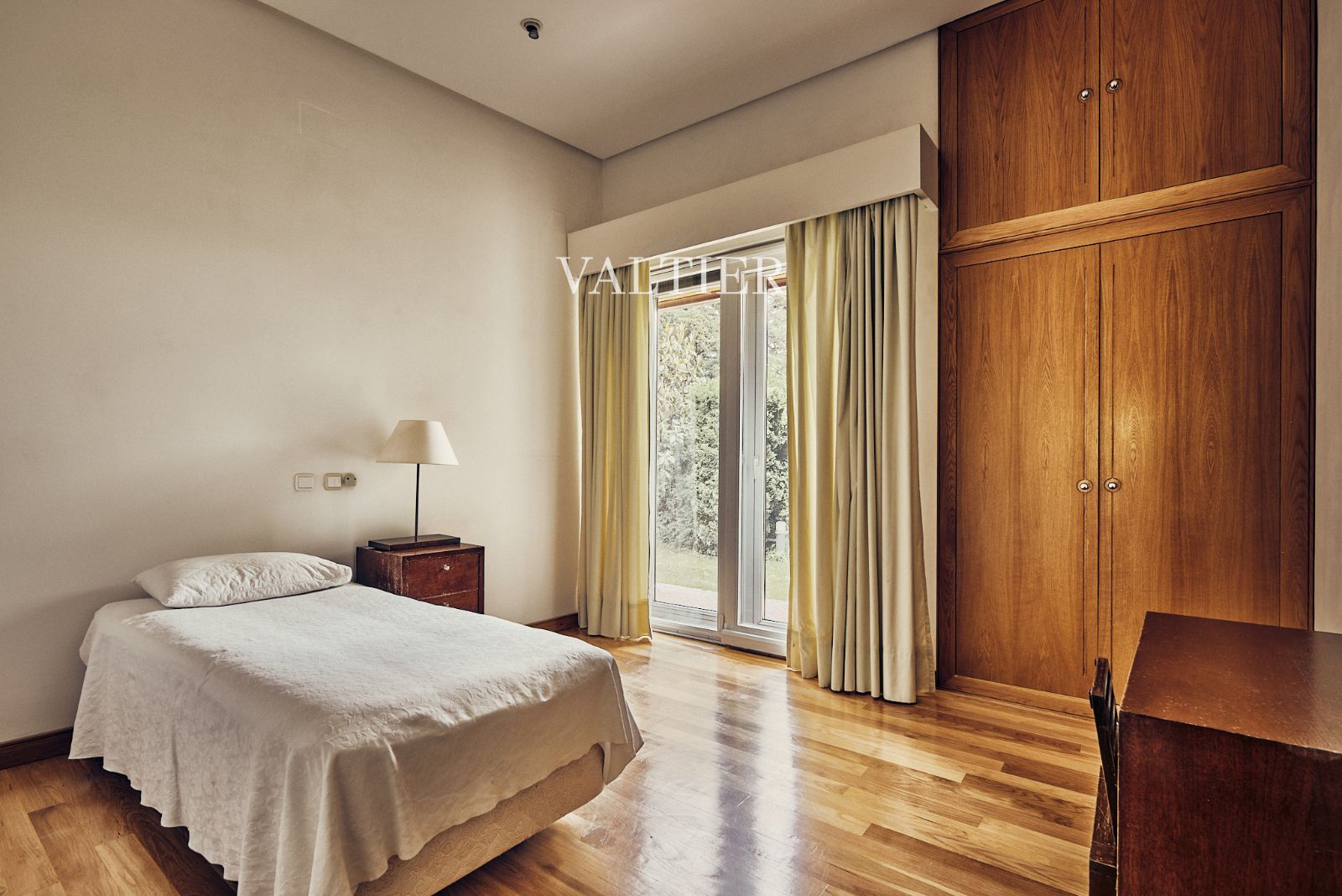 Chalet independiente en venta con piscina y gran parcela en Pozuelo de Alarcón, Madrid - Foto 33