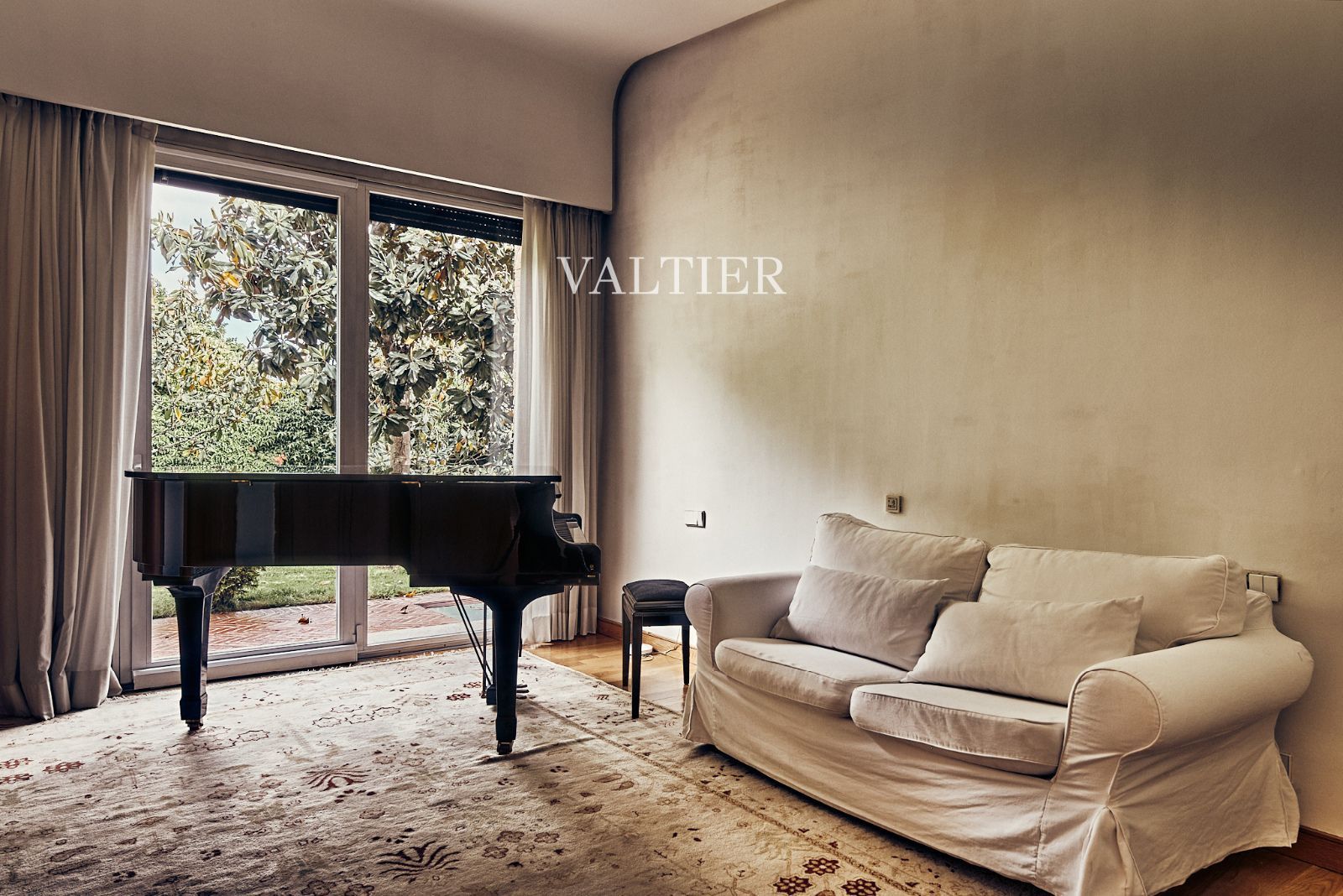 Chalet independiente en venta con piscina y gran parcela en Pozuelo de Alarcón, Madrid - Foto 42