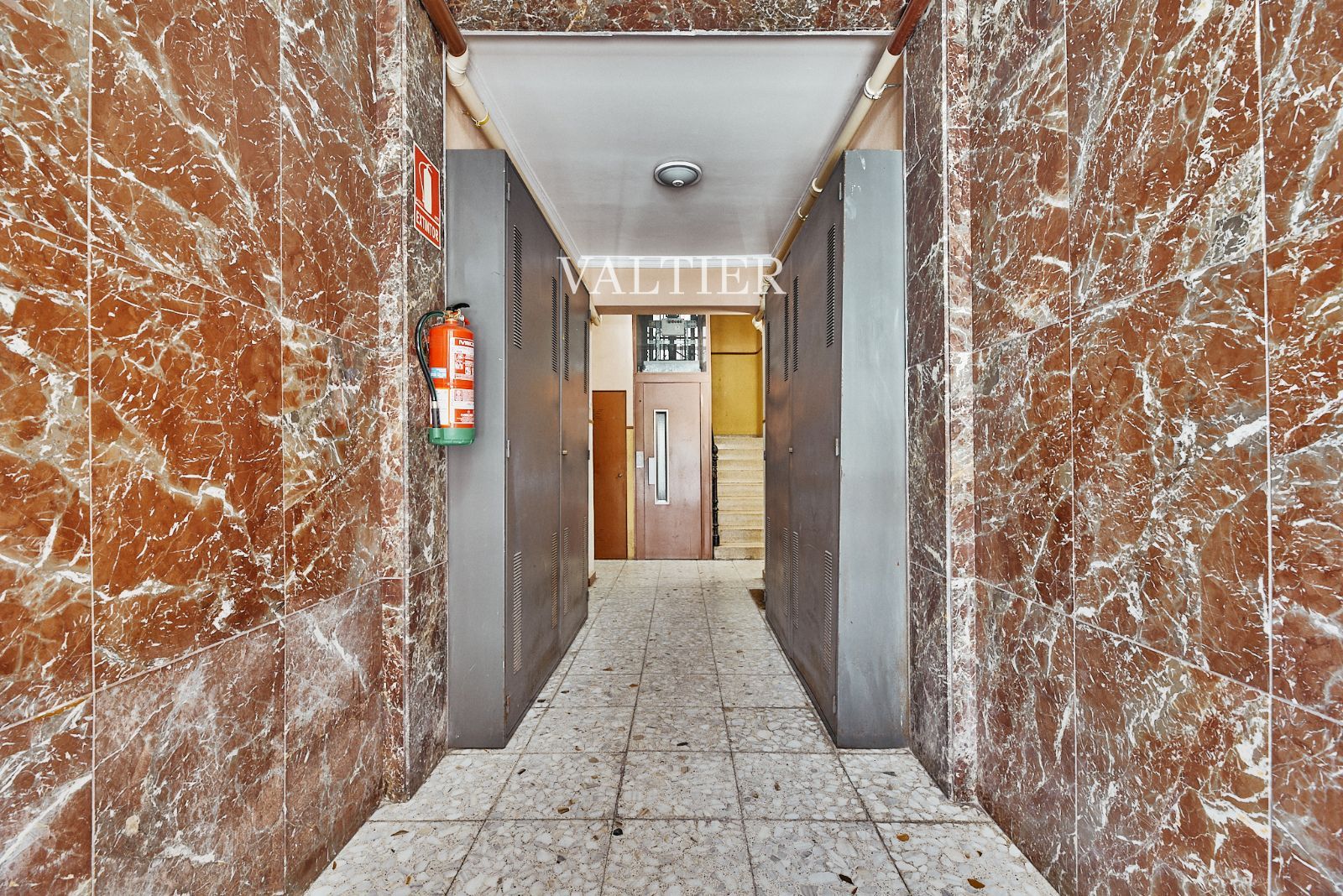 Piso reformado con balcón en venta en Fuente del Berro, Barrio Salamanca, Madrid - Foto 14