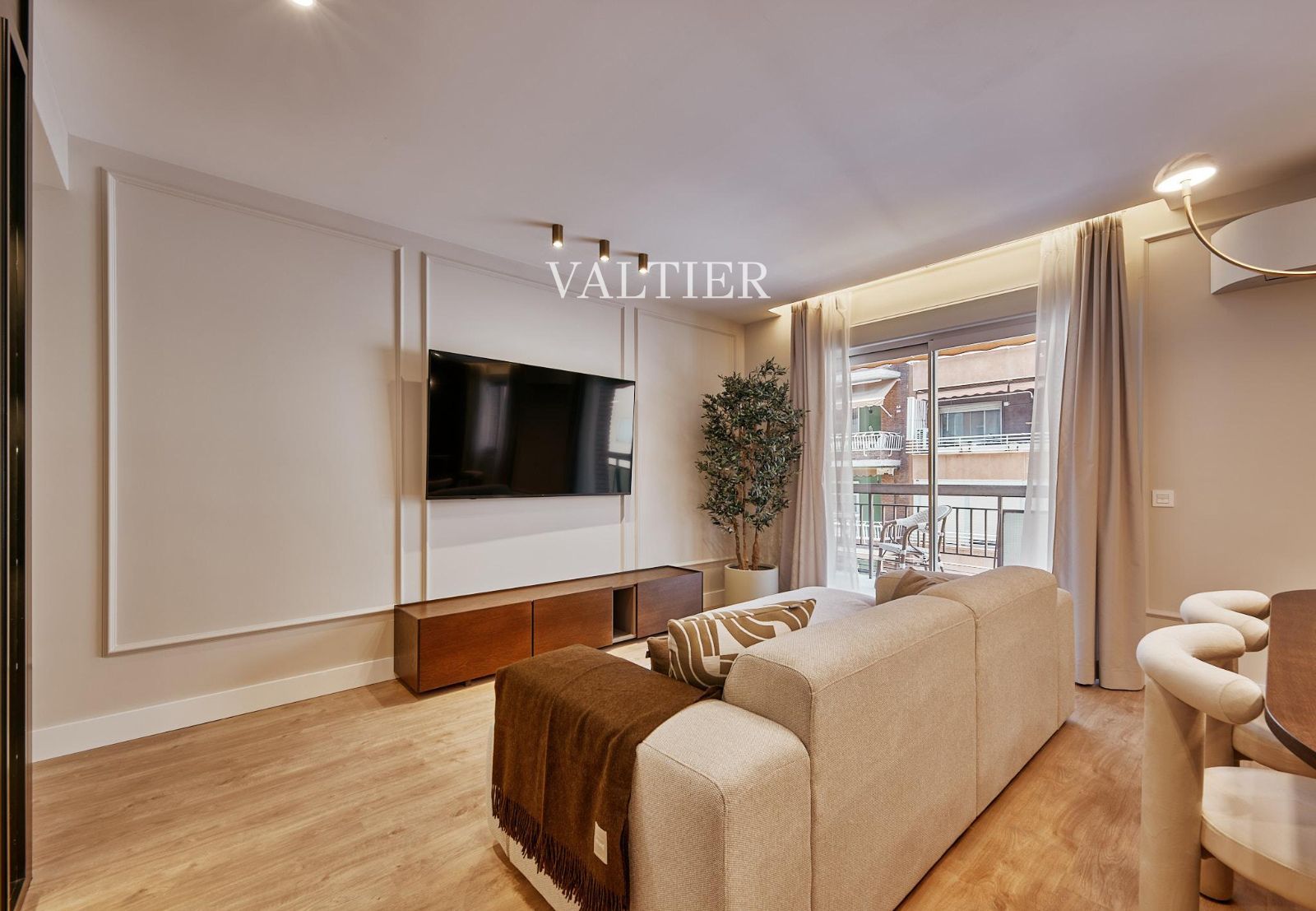 Espectacular vivienda exterior con balcón y garaje en venta en Lista, Barrio Salamanca, Madrid - Foto 2