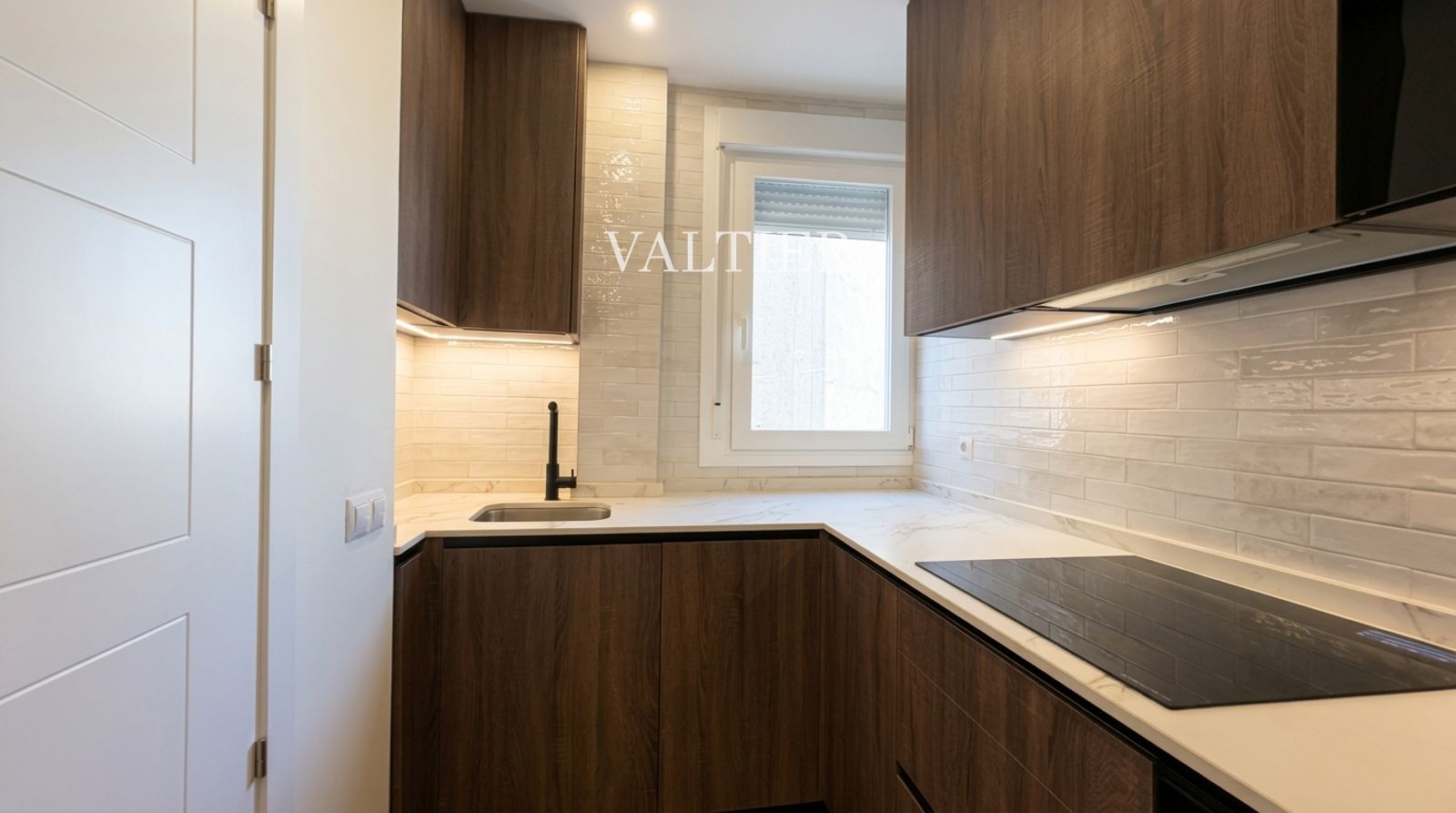 Exclusiva vivienda reformada junto al Parque del Retiro, Madrid - Foto 2