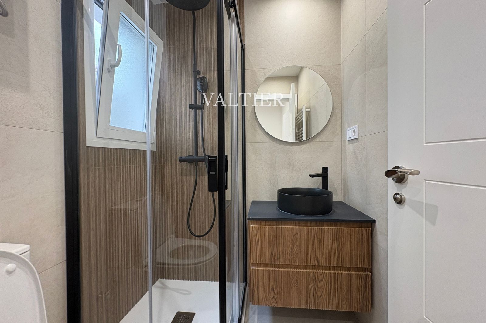 Exclusiva vivienda reformada de 3 dormitorios en Ibiza, Madrid - Foto 7