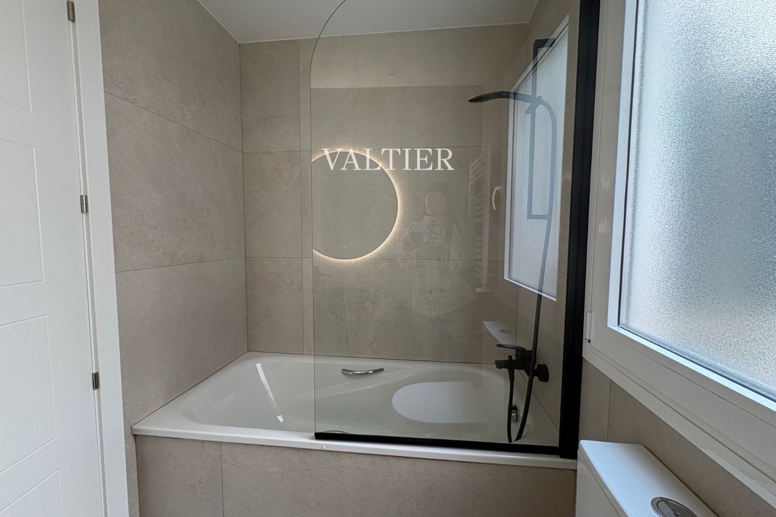 Exclusiva vivienda reformada de 3 dormitorios en Ibiza, Madrid - Foto 9