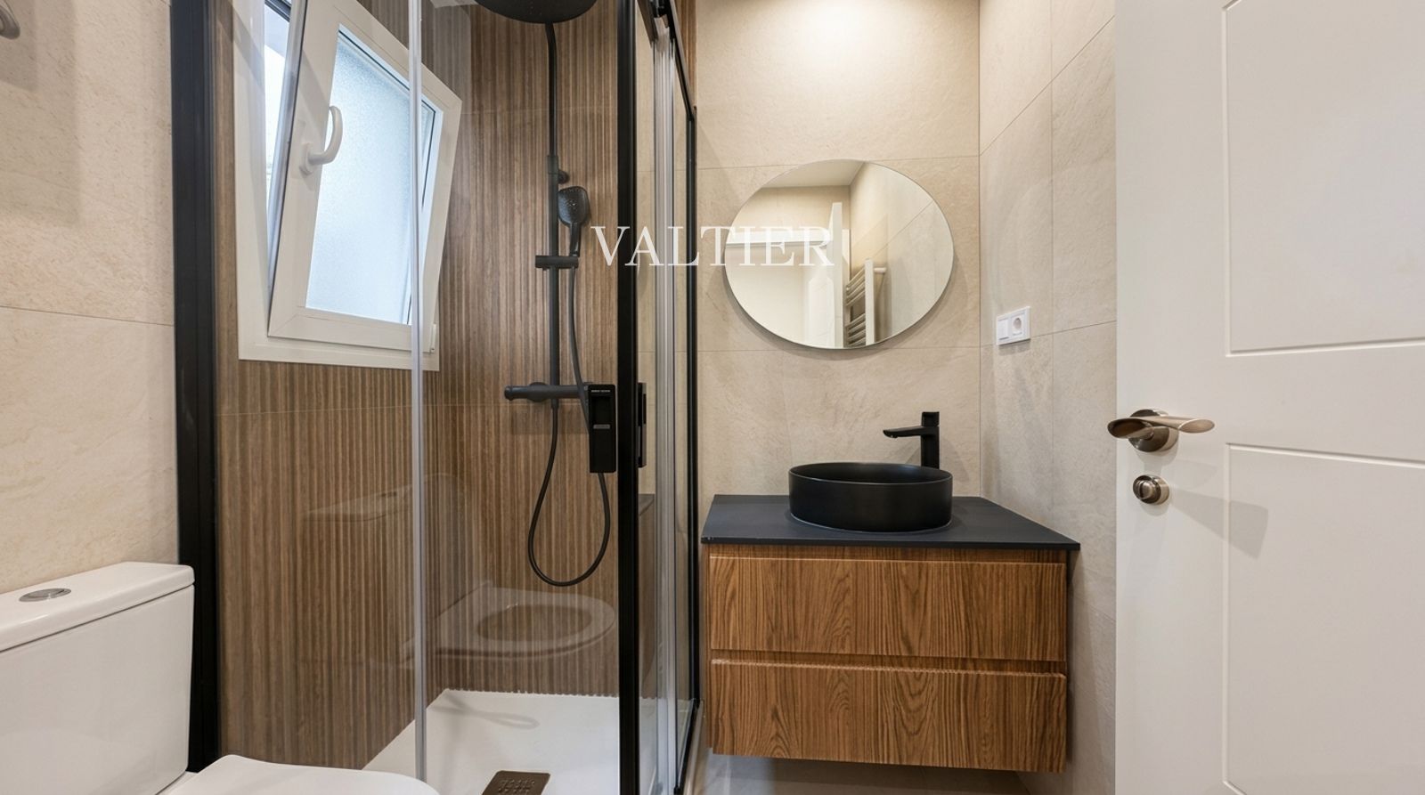 Exclusiva vivienda reformada de 3 dormitorios en Ibiza, Madrid - Foto 7