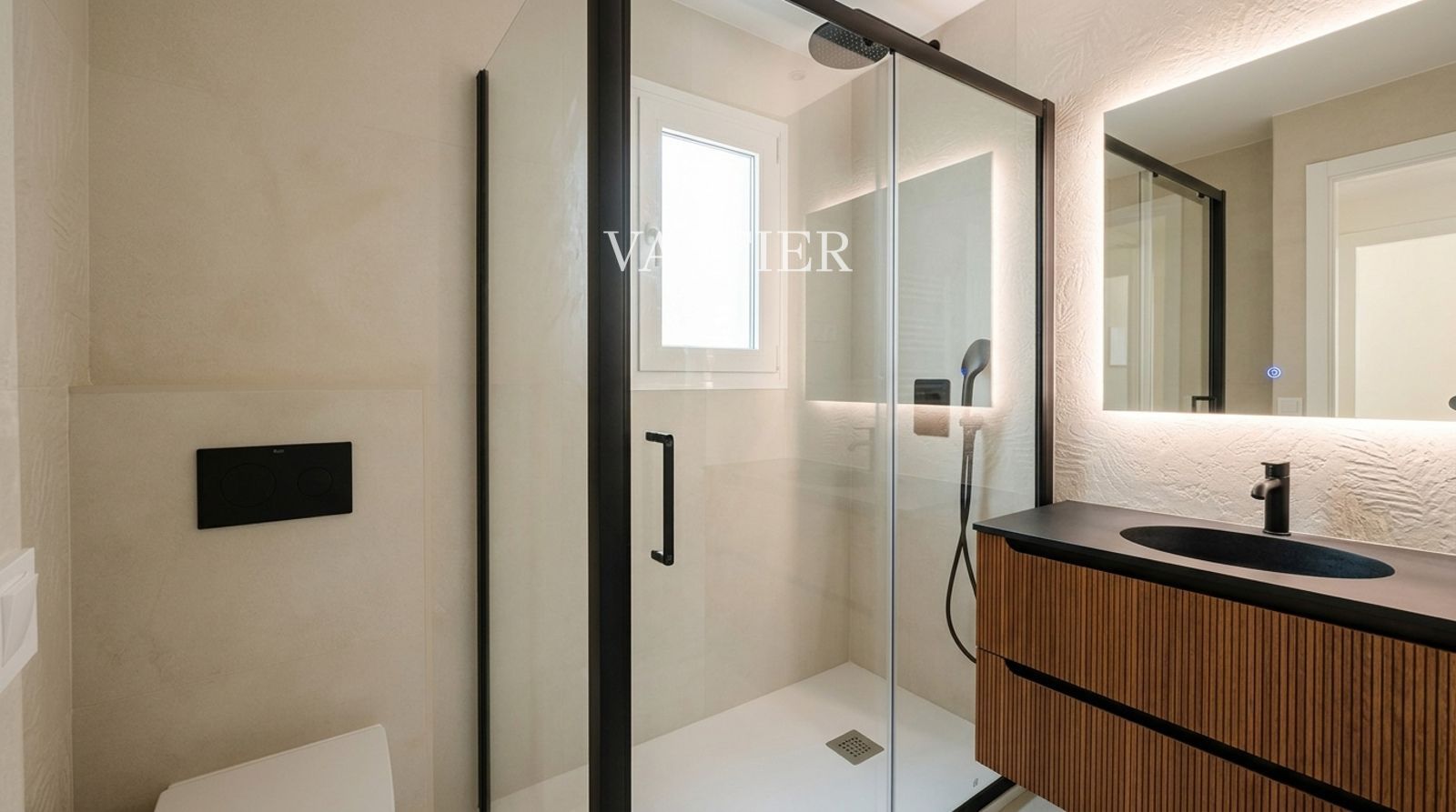 Exclusiva vivienda reformada de 3 dormitorios en Ibiza, Madrid - Foto 14