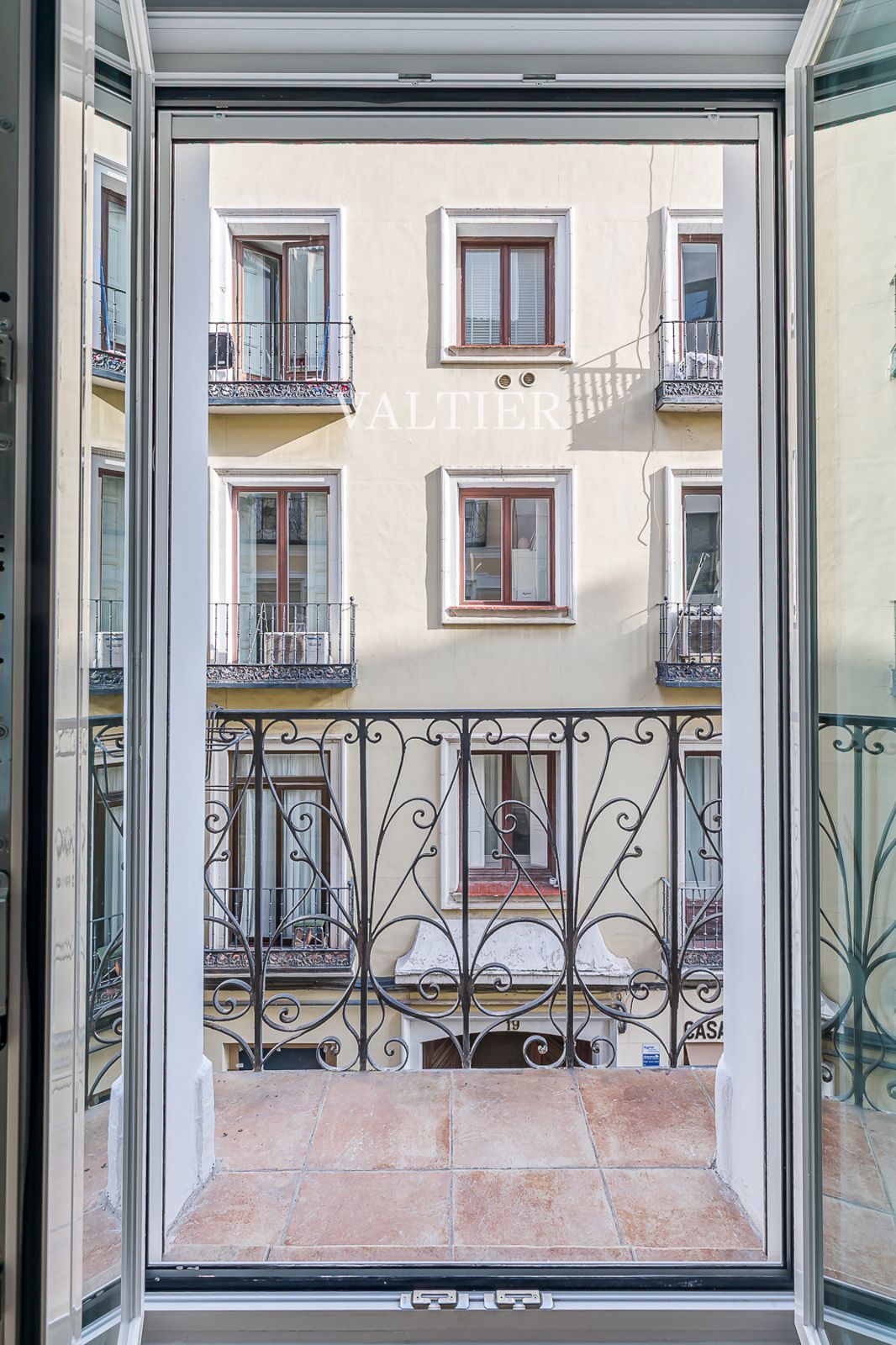 Una casa contemporánea entre las calles de Justicia - Foto 11