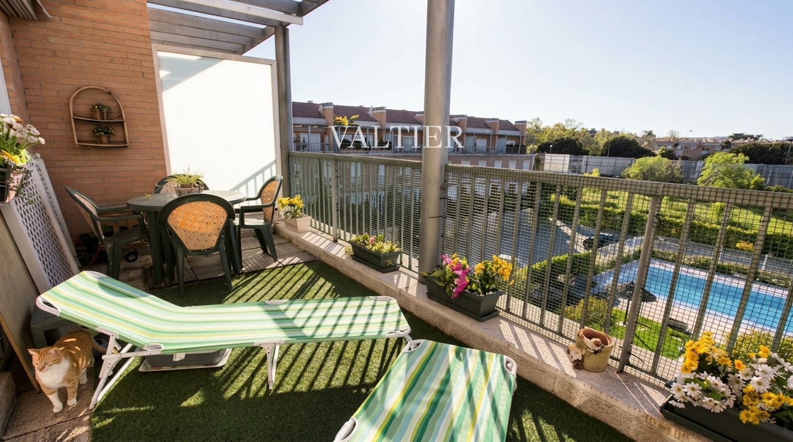 Chalet adosado con jardín, piscina y garaje para 3 coches en Palomas - Foto 2